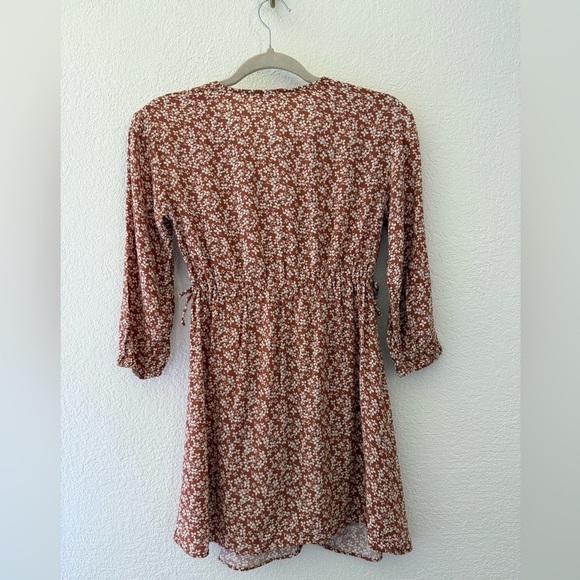 Zara girls Sundress with V-Neck and Cuffed Sleeves button front elastic waist - Picture 7 of 8